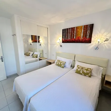 Апартаменти Monica *