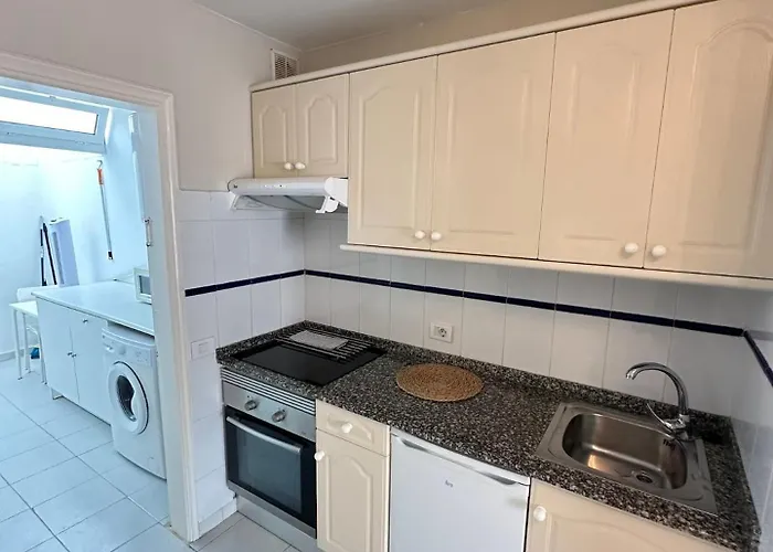 Monica פוארטו דל כרמן